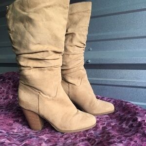 Rampage Suede Tan Boots Size 7